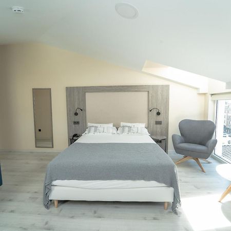 Hotel Lux Melide Eksteriør bilde