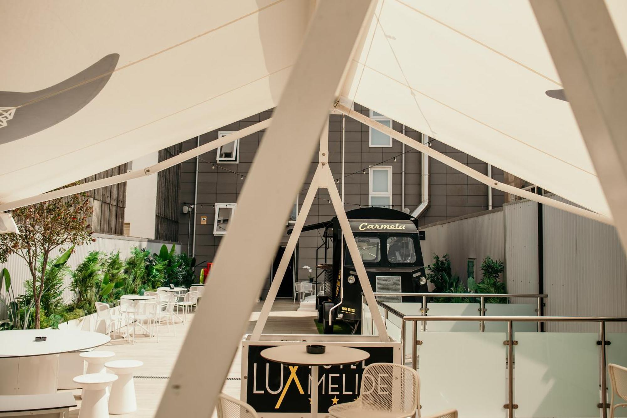 Hotel Lux Melide Eksteriør bilde